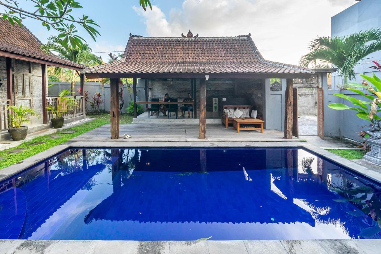 Tropical Canggu Hostel Exterior foto