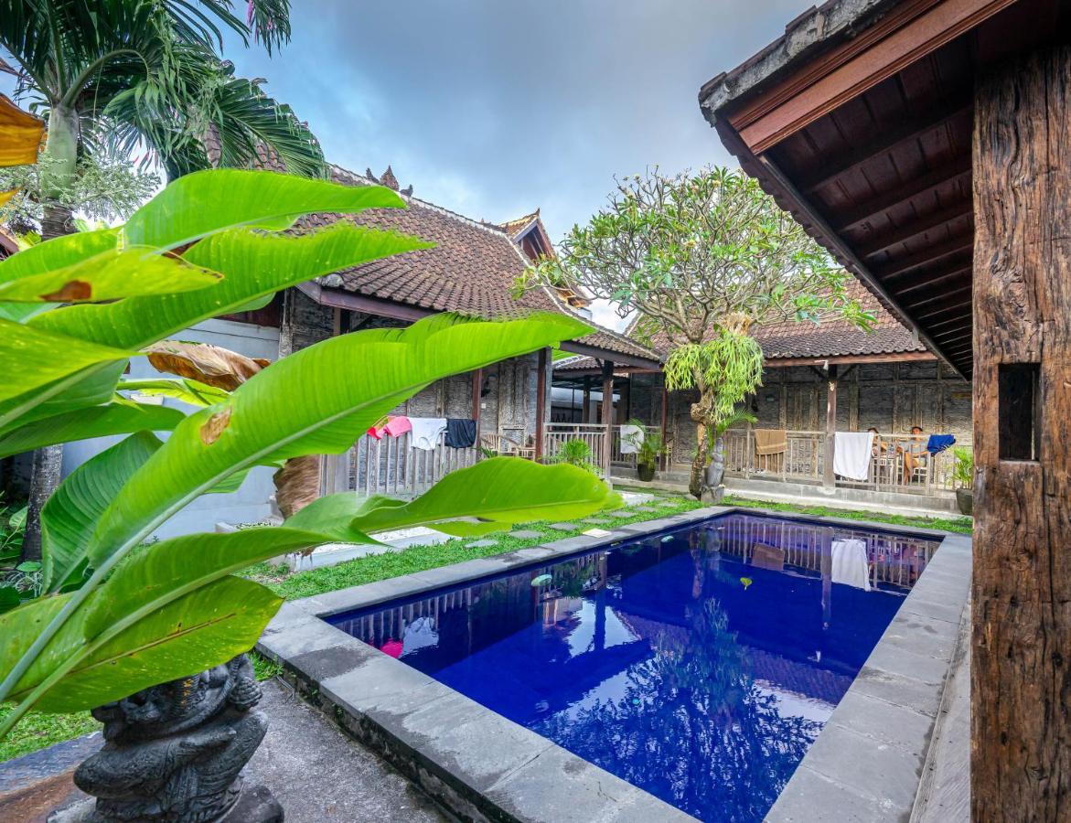 Tropical Canggu Hostel Exterior foto